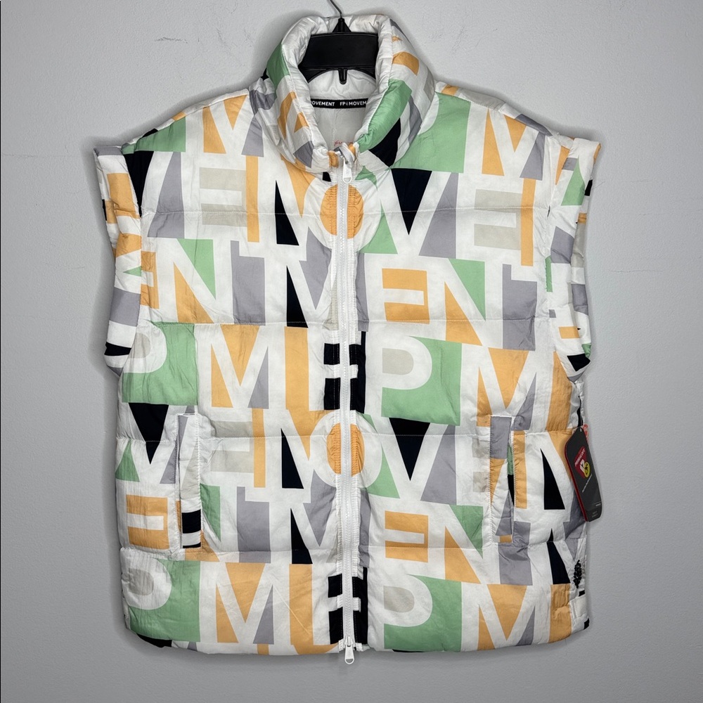 Free People Movement In A Bubble Printed Puffer Vest Blocked Logo Primaloft NWT - Picture 6 of 9